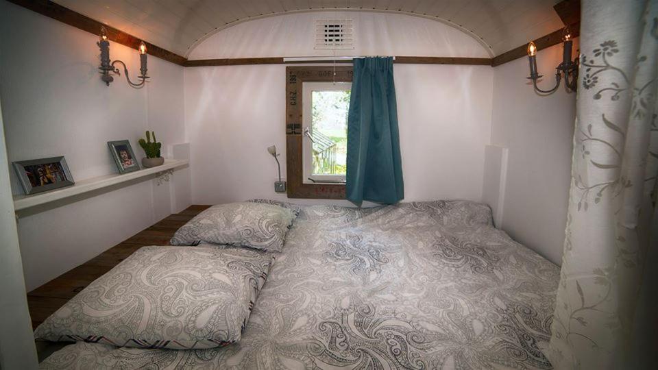 B&B Hetvrijdagsgevoel 斯内克 外观 照片