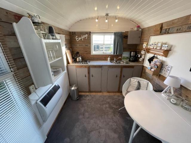 B&B Hetvrijdagsgevoel 斯内克 外观 照片